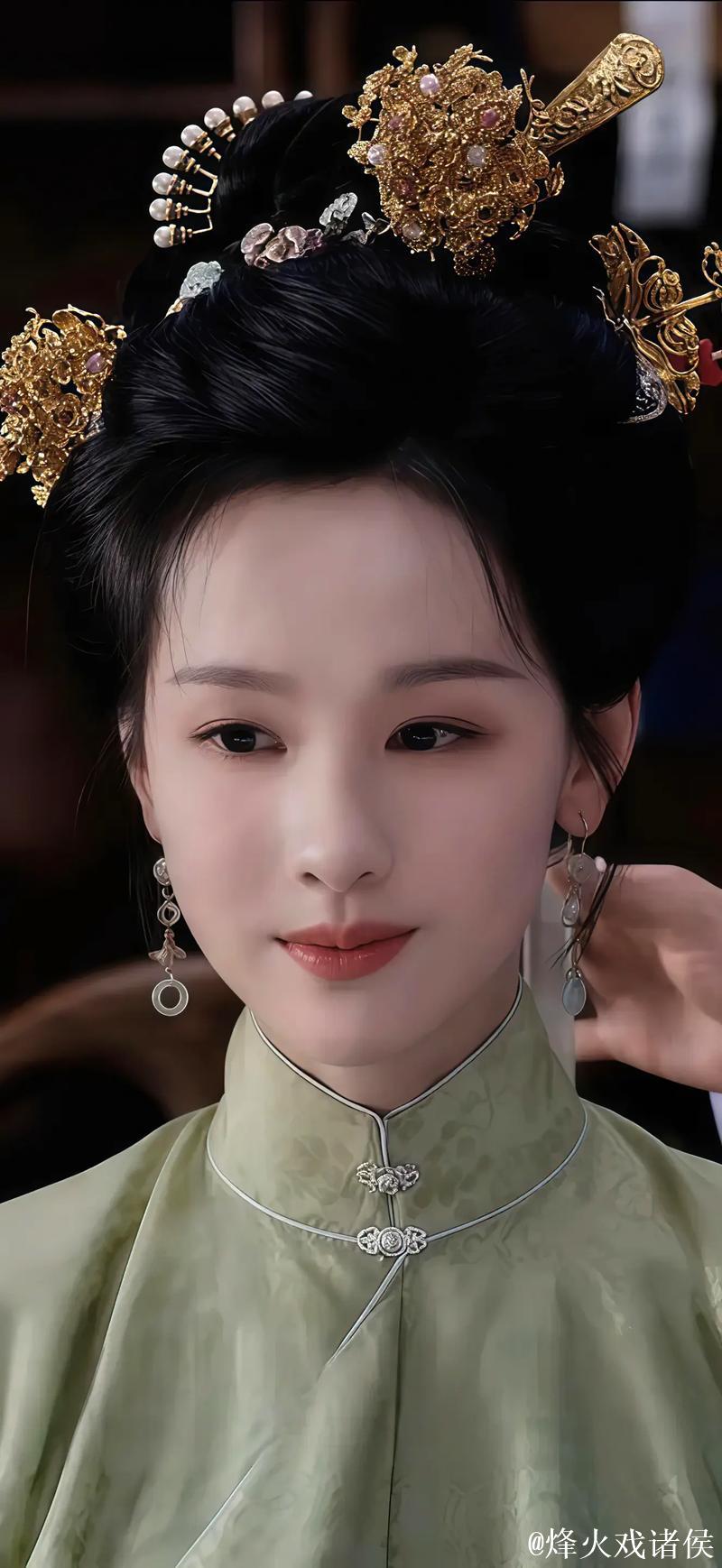 探讨国产影片中女性角色塑造与表现